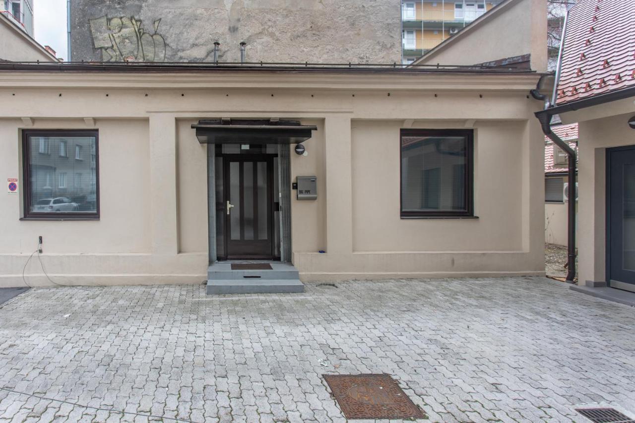 Big Pipe Apartment Ljubljana Ngoại thất bức ảnh